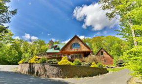 Country Escape Overlooking Hunter & Windham Mts